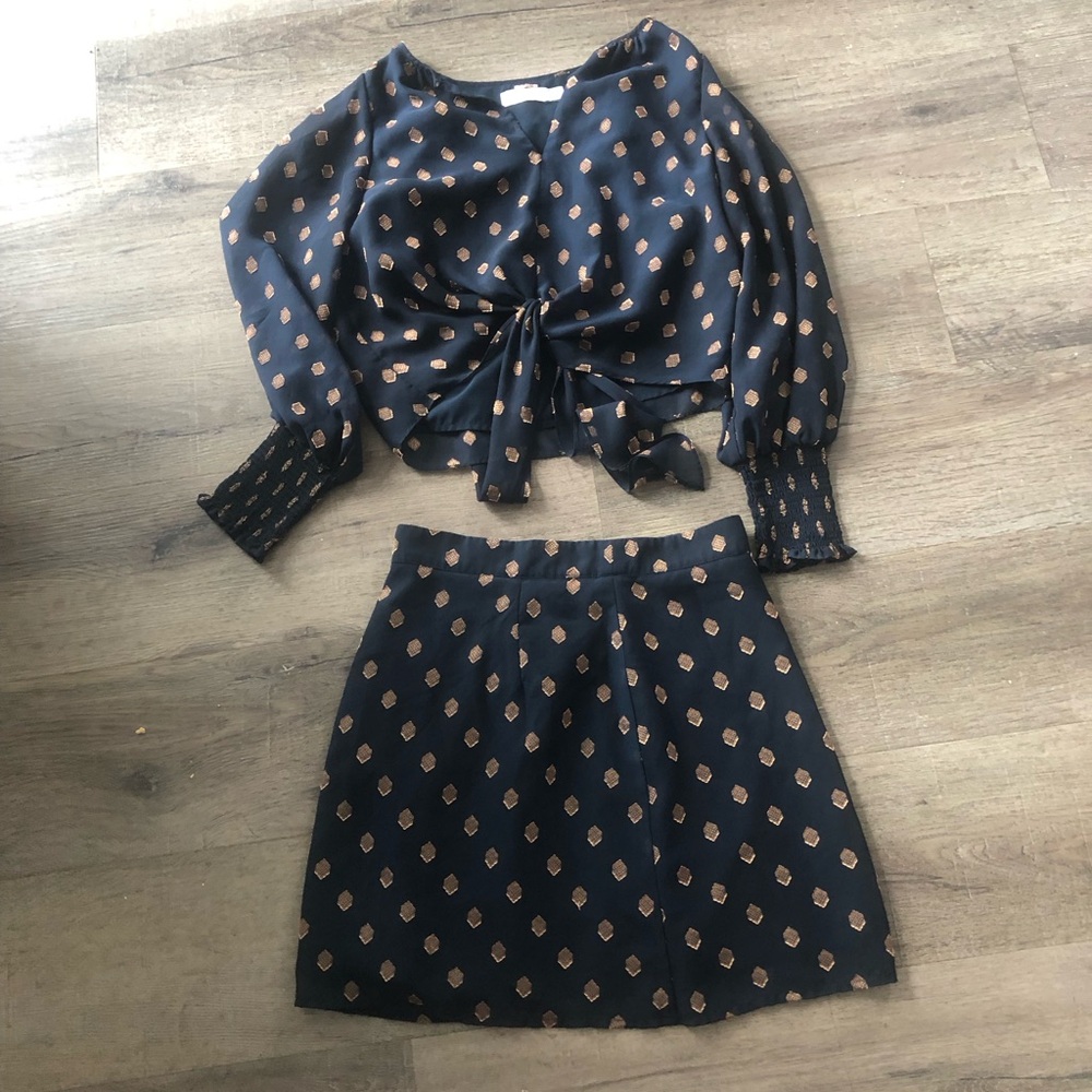 Blouse and skirt set